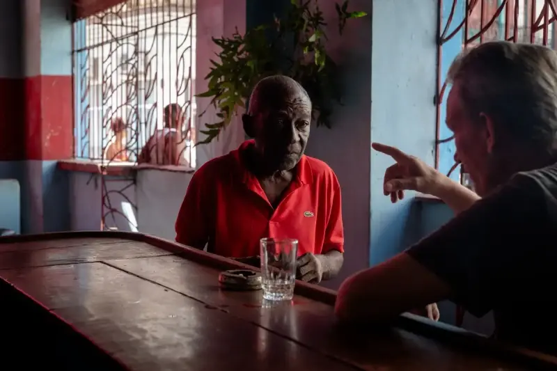 Old Havana, Havana, Cuba — The observer observing the observer — photo captured with LEICA SL (Typ 601), VARIO-ELMARIT-SL 1:2.8-4/24-90 ASPH.