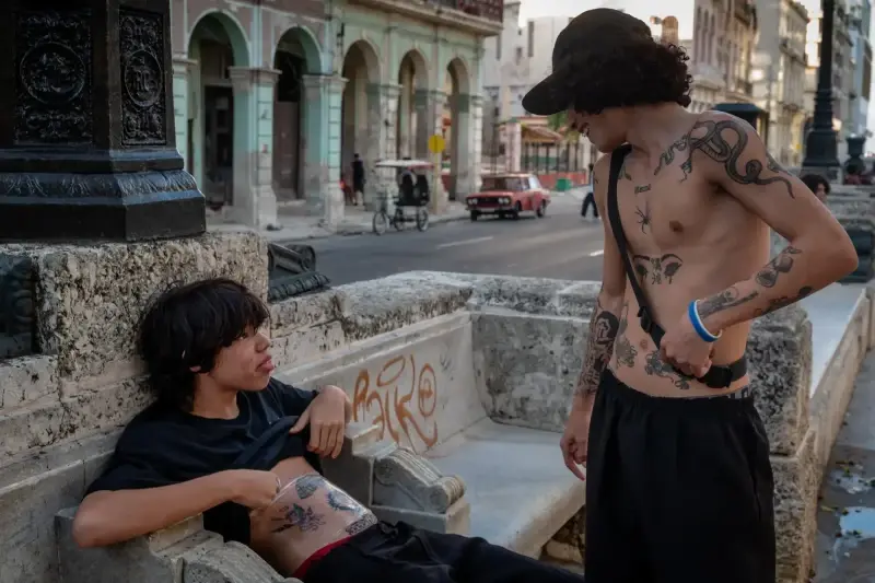 Paseo del Prado, Centro Habana, Havana, Cuba — La Habana. Paseo del Prado — photo captured with LEICA SL (Typ 601), VARIO-ELMARIT-SL 1:2.8-4/24-90 ASPH.