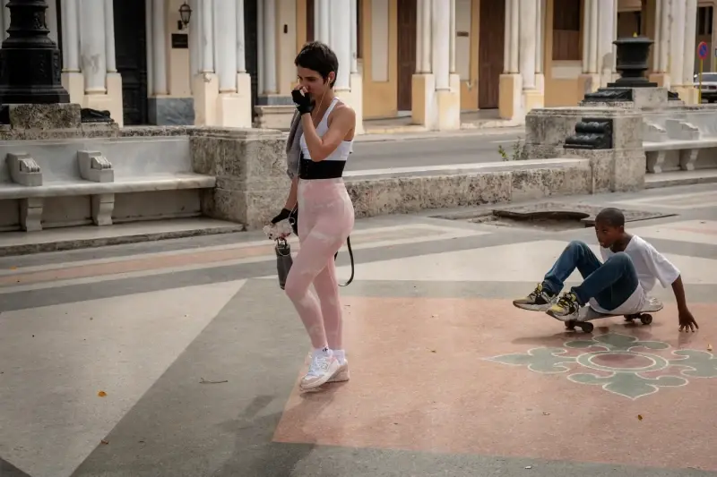 Paseo del Prado, Centro Habana, Havana, Cuba — La Habana. Paseo del Prado — photo captured with LEICA SL (Typ 601), VARIO-ELMARIT-SL 1:2.8-4/24-90 ASPH.