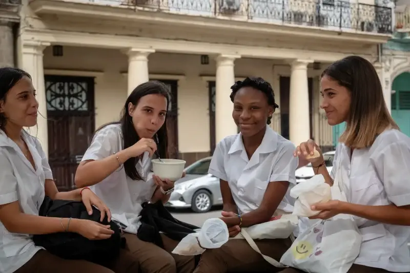 Paseo del Prado, Centro Habana, Havana, Cuba — La Habana. Paseo del Prado — photo captured with LEICA SL (Typ 601), VARIO-ELMARIT-SL 1:2.8-4/24-90 ASPH.