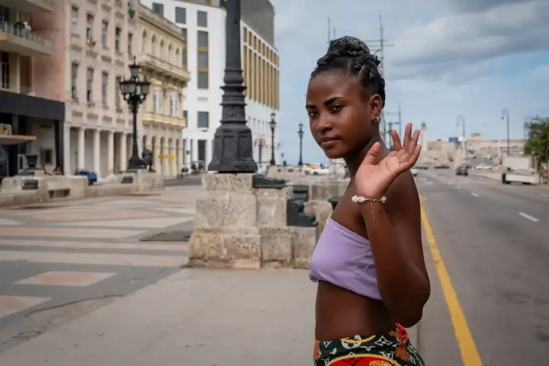 Paseo del Prado, Centro Habana, Havana, Cuba — La Habana. Paseo del Prado — photo captured with LEICA SL (Typ 601), VARIO-ELMARIT-SL 1:2.8-4/24-90 ASPH.