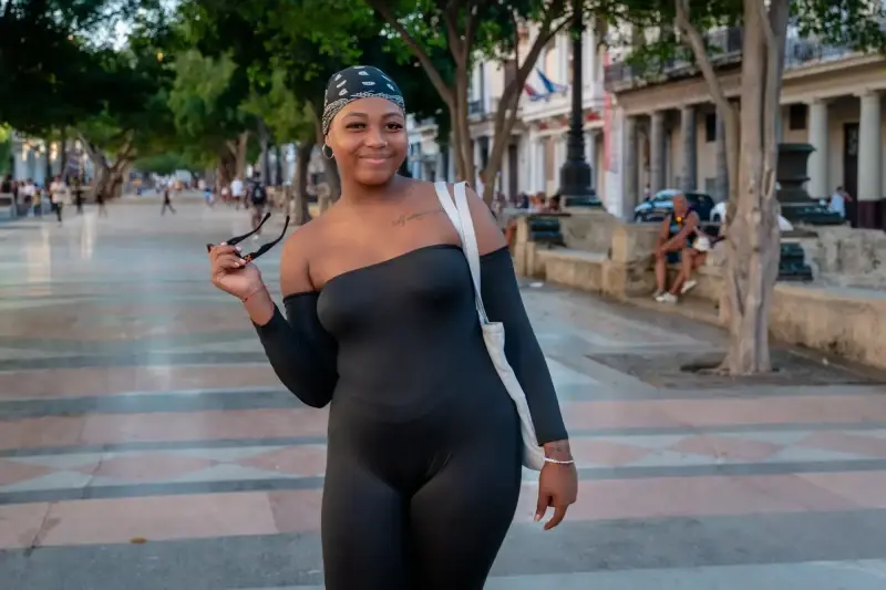 Paseo del Prado, Centro Habana, Havana, Cuba — La Habana. Paseo del Prado — photo captured with LEICA SL (Typ 601), VARIO-ELMARIT-SL 1:2.8-4/24-90 ASPH.