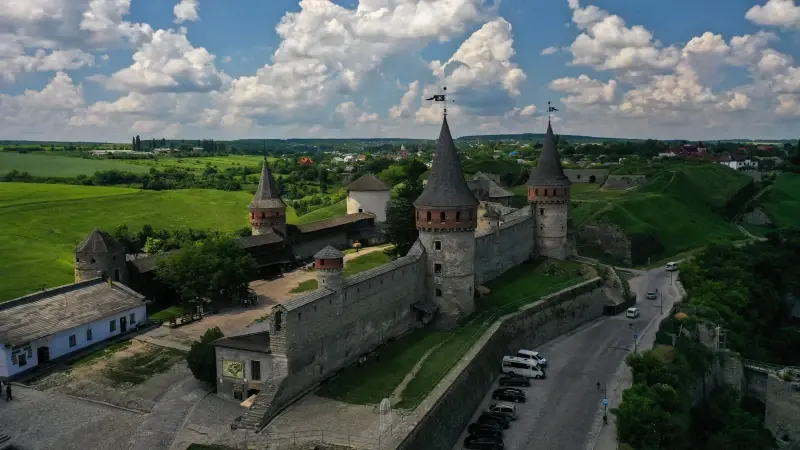 Kamianets-Podilskyi City, Khmelnytskyi Oblast, Ukraine — Kamianets-Podilskyi Castle — photo captured with DJI Mavic 2 Pro, Hasselblad L1D-20c 28.0 mm f/2.8